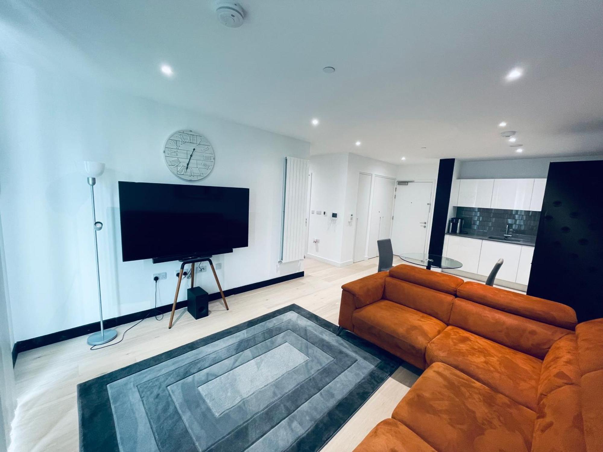 Ds Rentals - Entire 1 Bedroom Apartment Лондон Екстериор снимка