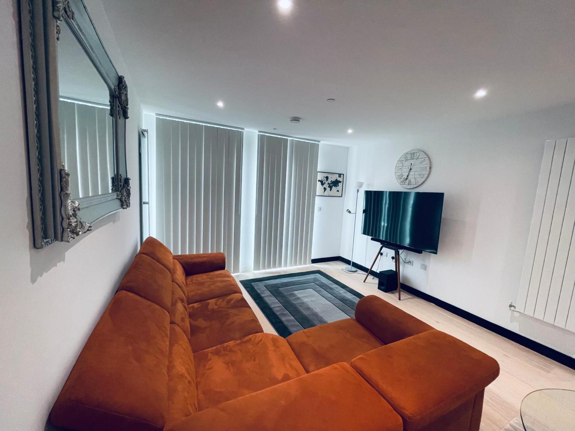 Ds Rentals - Entire 1 Bedroom Apartment Лондон Екстериор снимка